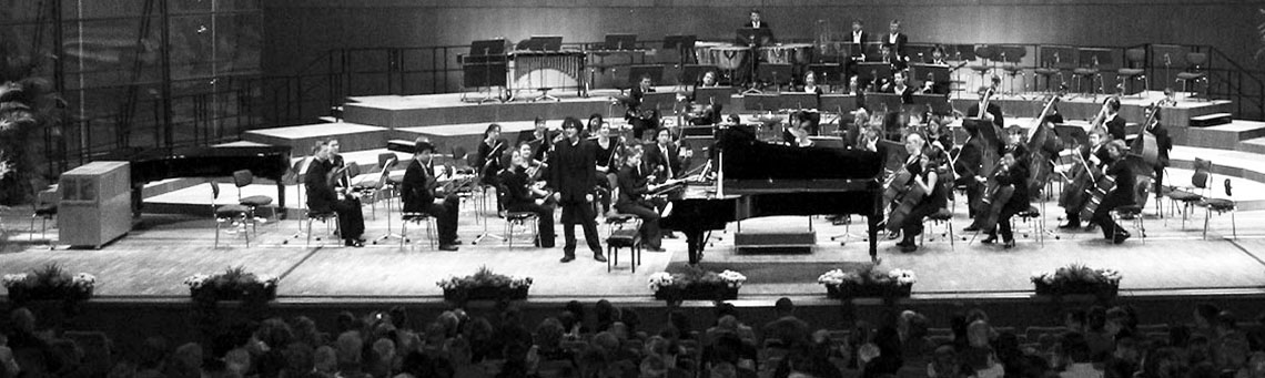 Bild von Vadim Chaimovich auf der Bühne des Dresdener Kulturpalastes